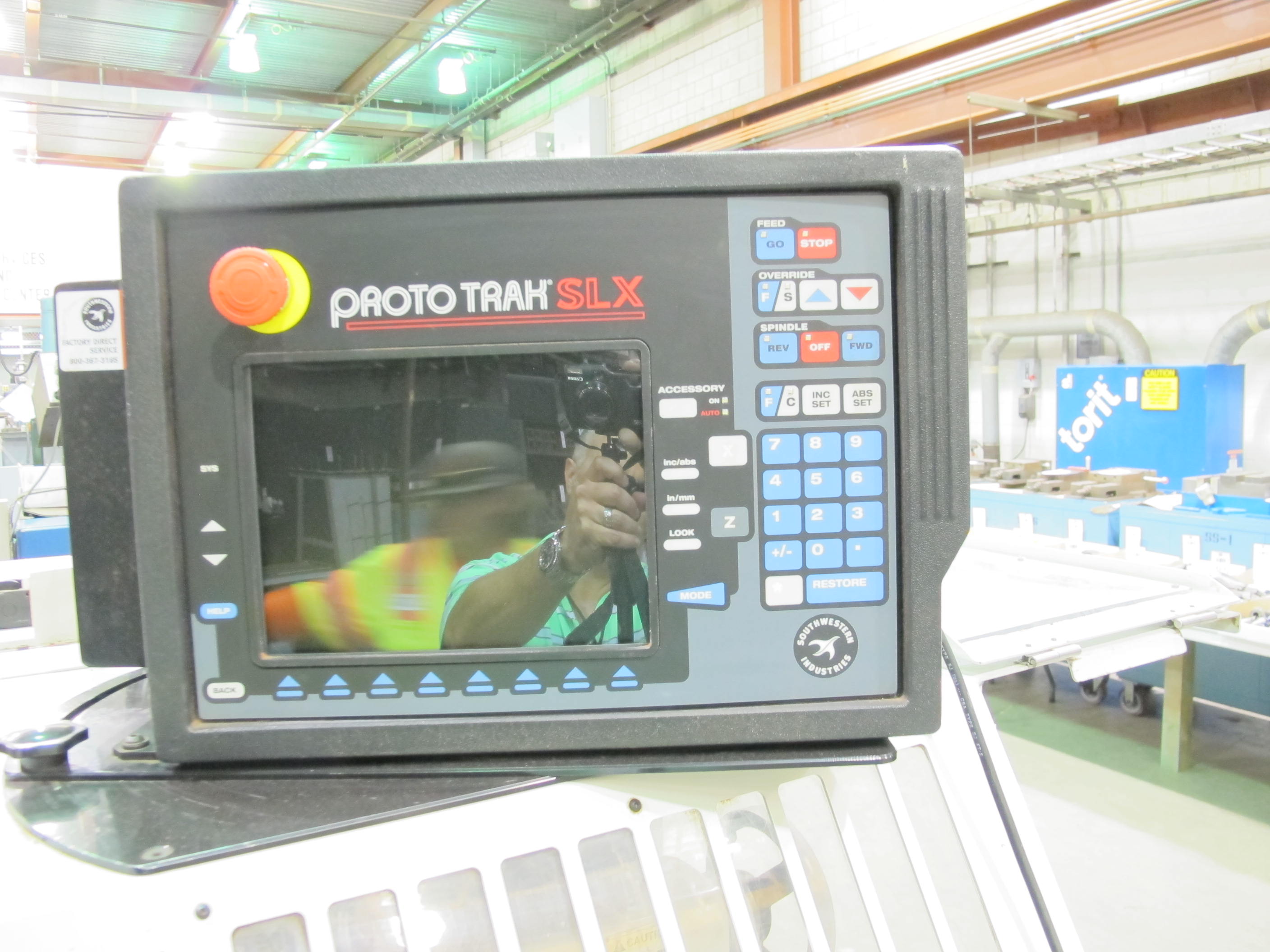 TRAK TRL 1840 SX CNC FLAT BED LATHE, PROTO TRAK SLX CNC CONTROL, 18.5" X 40" CC, 9" SWING OVER CROSS SLIDE, 2500 RPM GEARED HEADSTOCK, 2.36" SPINDLE BORE, 3- JAW CHUCK, TAILSTOCK, S/N 1073CQ15857 (T-10) LOADING & HANDLING FEE $500-260