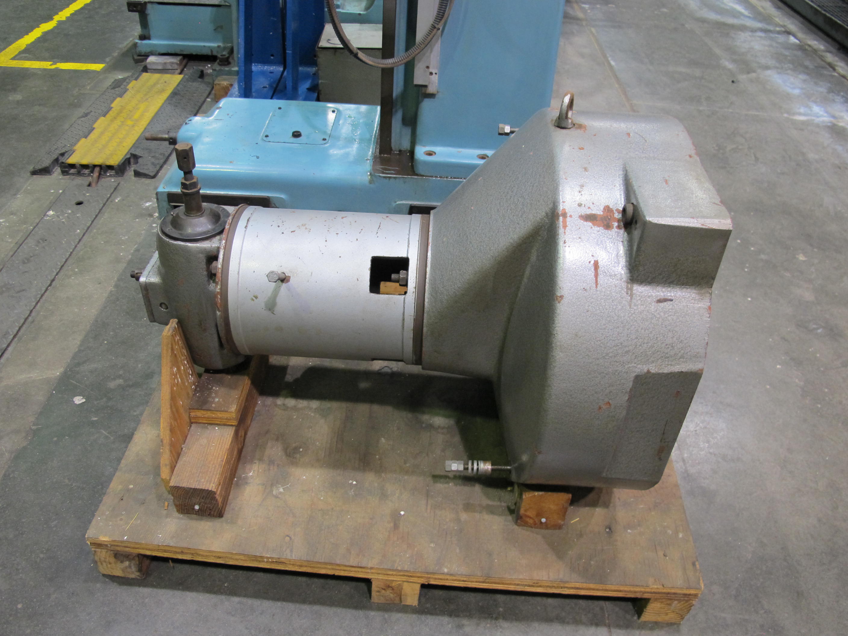 TOS W100A TABLE TYPE HORIZONTAL BORING MILL, 3.93" SPINDLE, ISO 50 TAPER, MAX DIAMETER FACE TURNING: 35.43", TRAVELS: X- 63", Y-44", Z-49", 49" X 49" ROTARY TABLE, 6,600 LB CAPACITY TABLE, TAIL STOCK, FACING HEAD, NUMBER OF SPEEDS 23, 1120 RPM, 4 AXIS DRO, 15 HP, S/N 26-28 (T-10) LOADING & HANDLING FEE $1,500-279