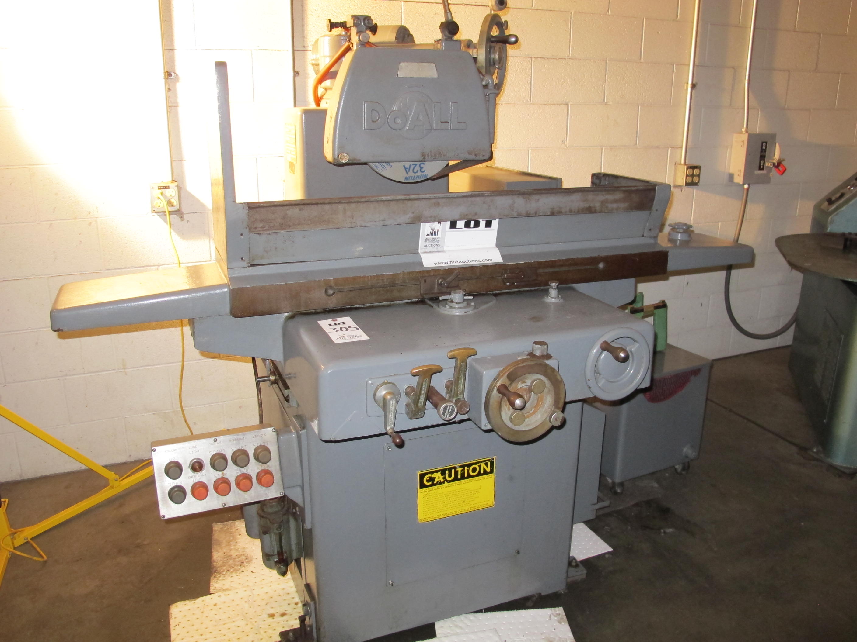 DOALL MODEL D824-12 8"X24" SURFACE GRINDER S/N 222-76437 (T-10) LOADING & HANDLING FEE $300-305