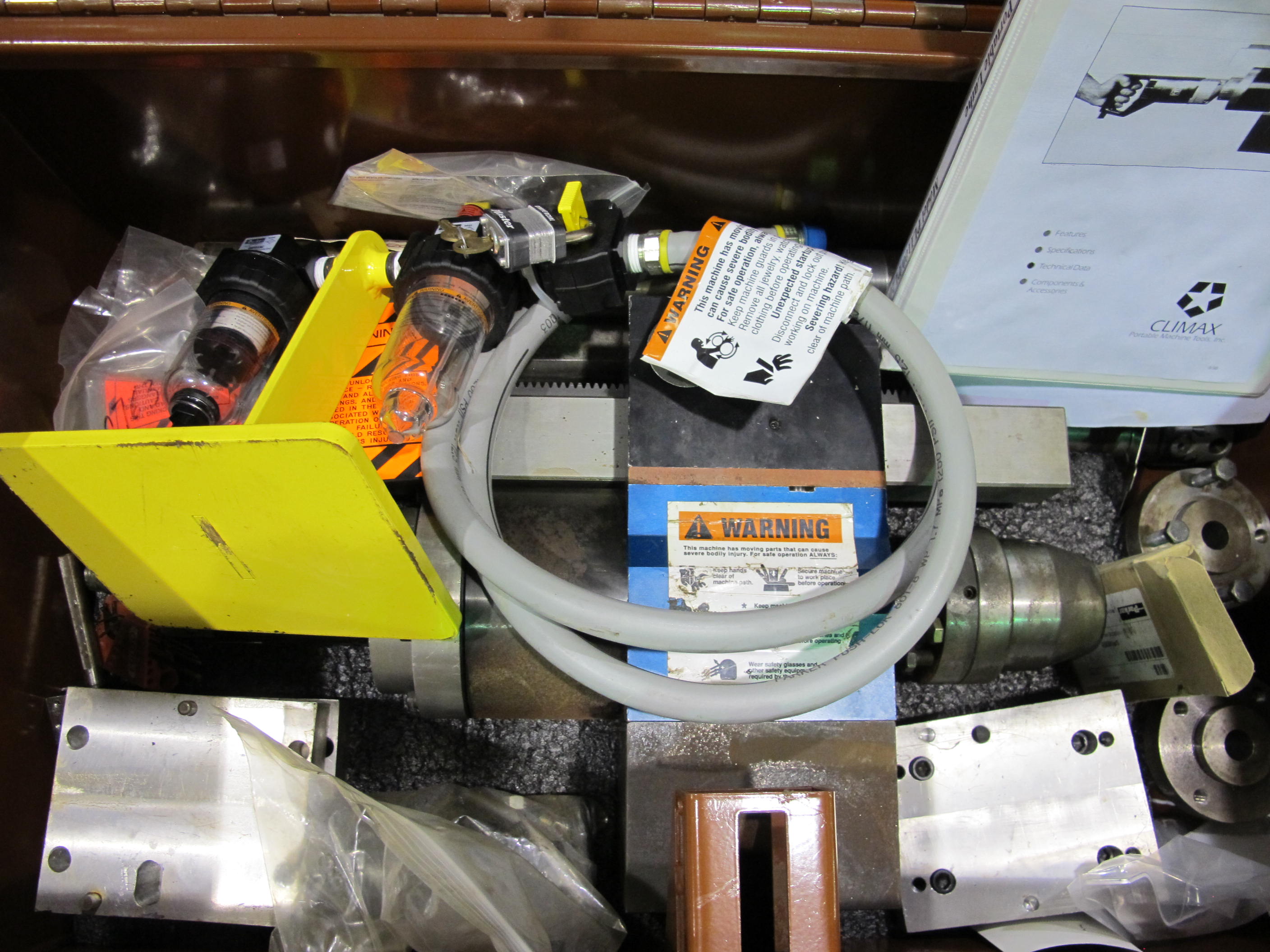 CLIMAX MODEL PL1100 PORTABLE LATHE W/ JOB BOX (T-10) LOADING & HANDLING FEE $50-381