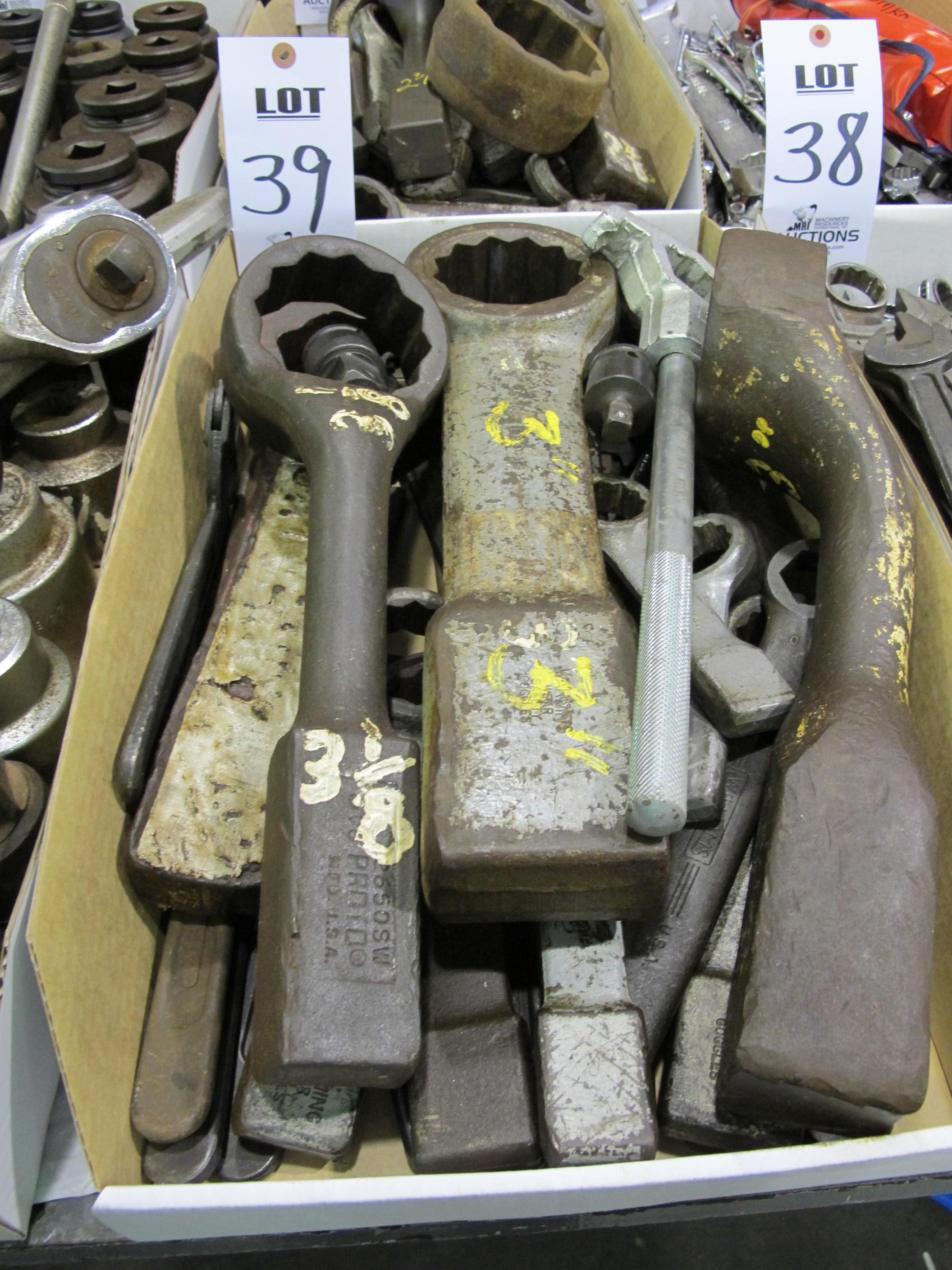 LOT ASST'D WRENCHES (T-10) LOADING & HANDLING FEE $10-39