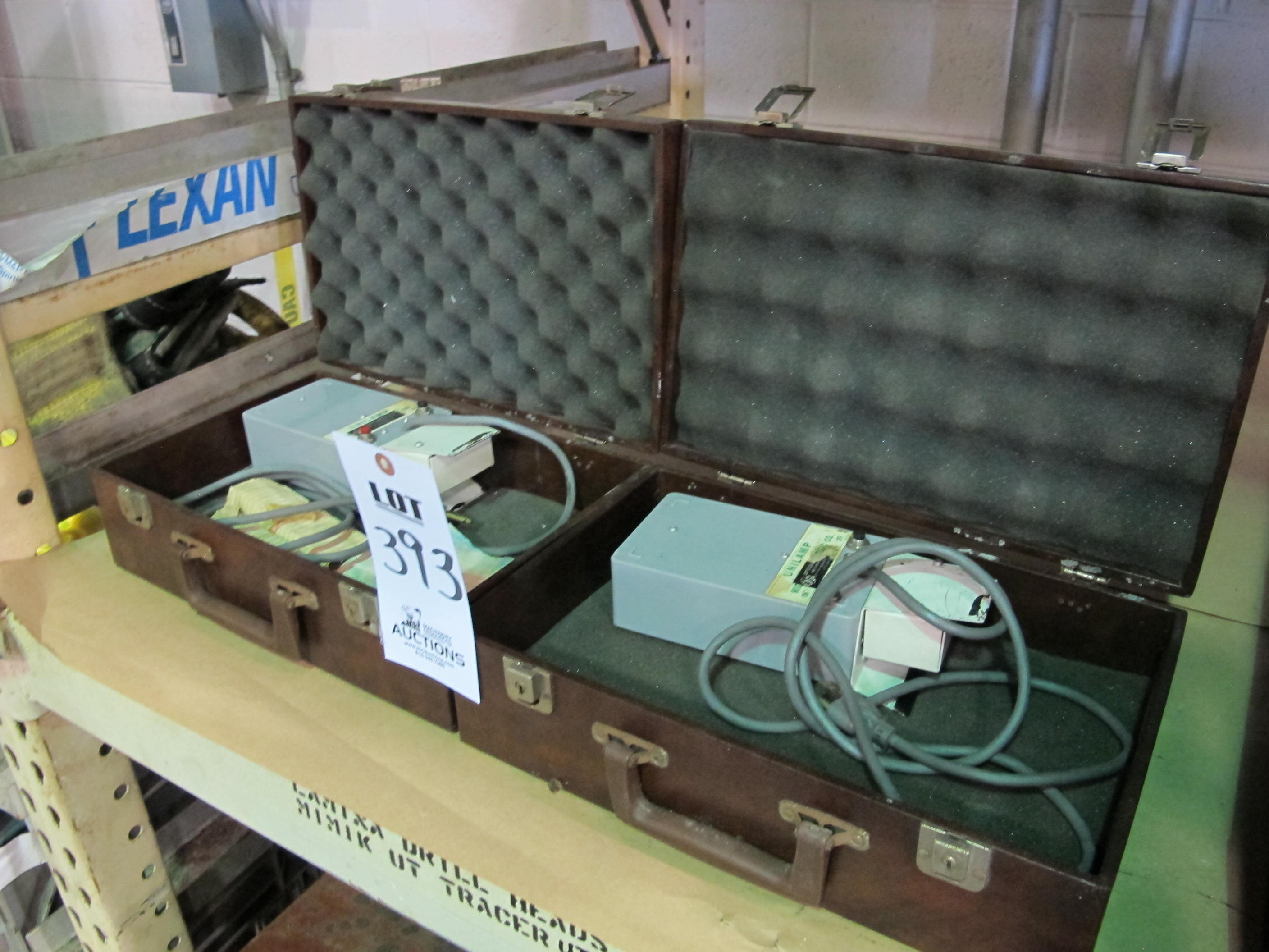 LOT (2) UNILAMP OPTICAL LIGHTS (T-10) LOADING & HANDLING FEE $50-393