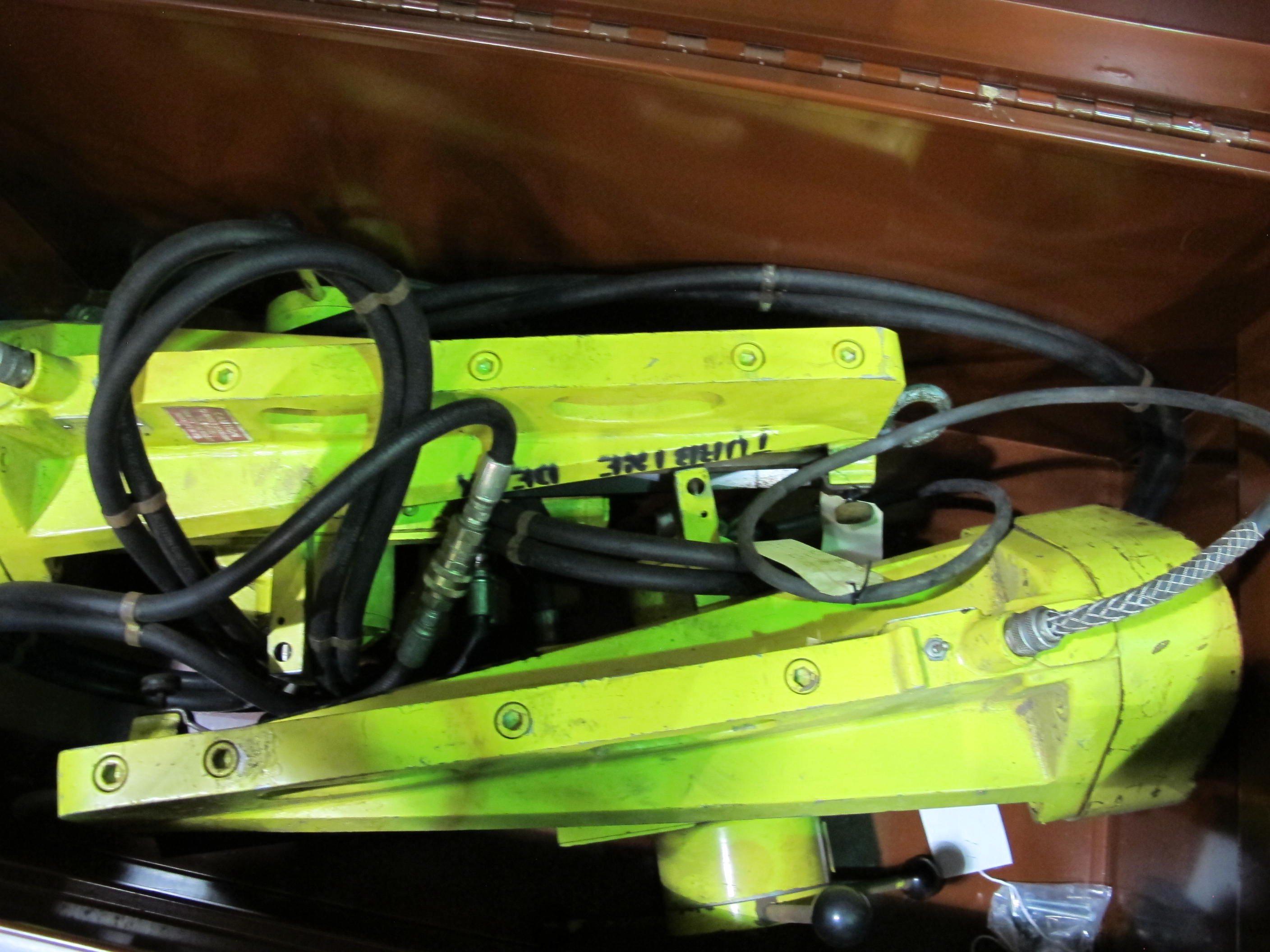 LOT (2) LAMINA MODEL H15010P DRILL HEADS (T-10) LOADING & HANDLING FEE $50-394