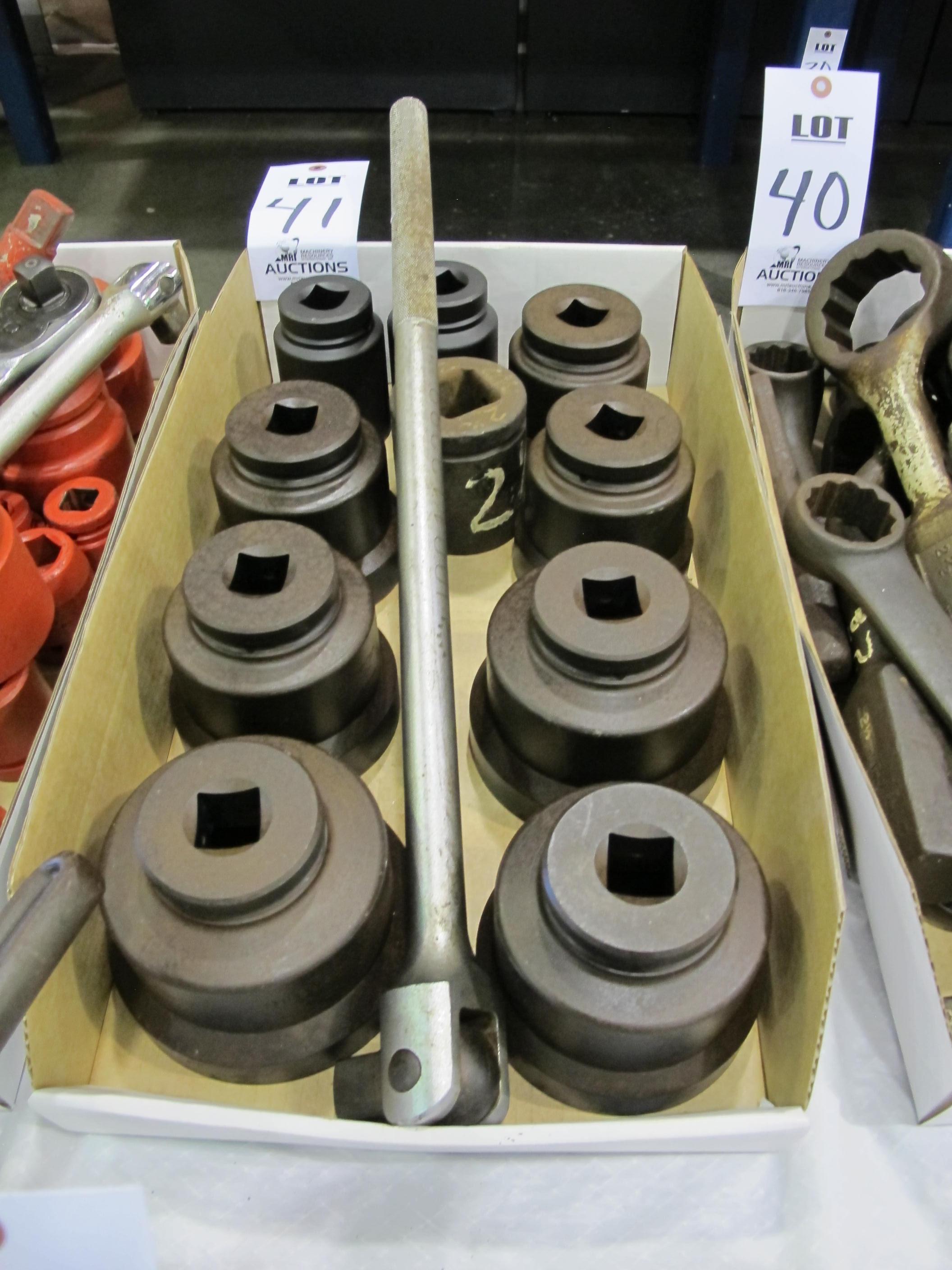 LOT ASST'D SOCKETS W/ RATCHET (T-10) LOADING & HANDLING FEE $10-41