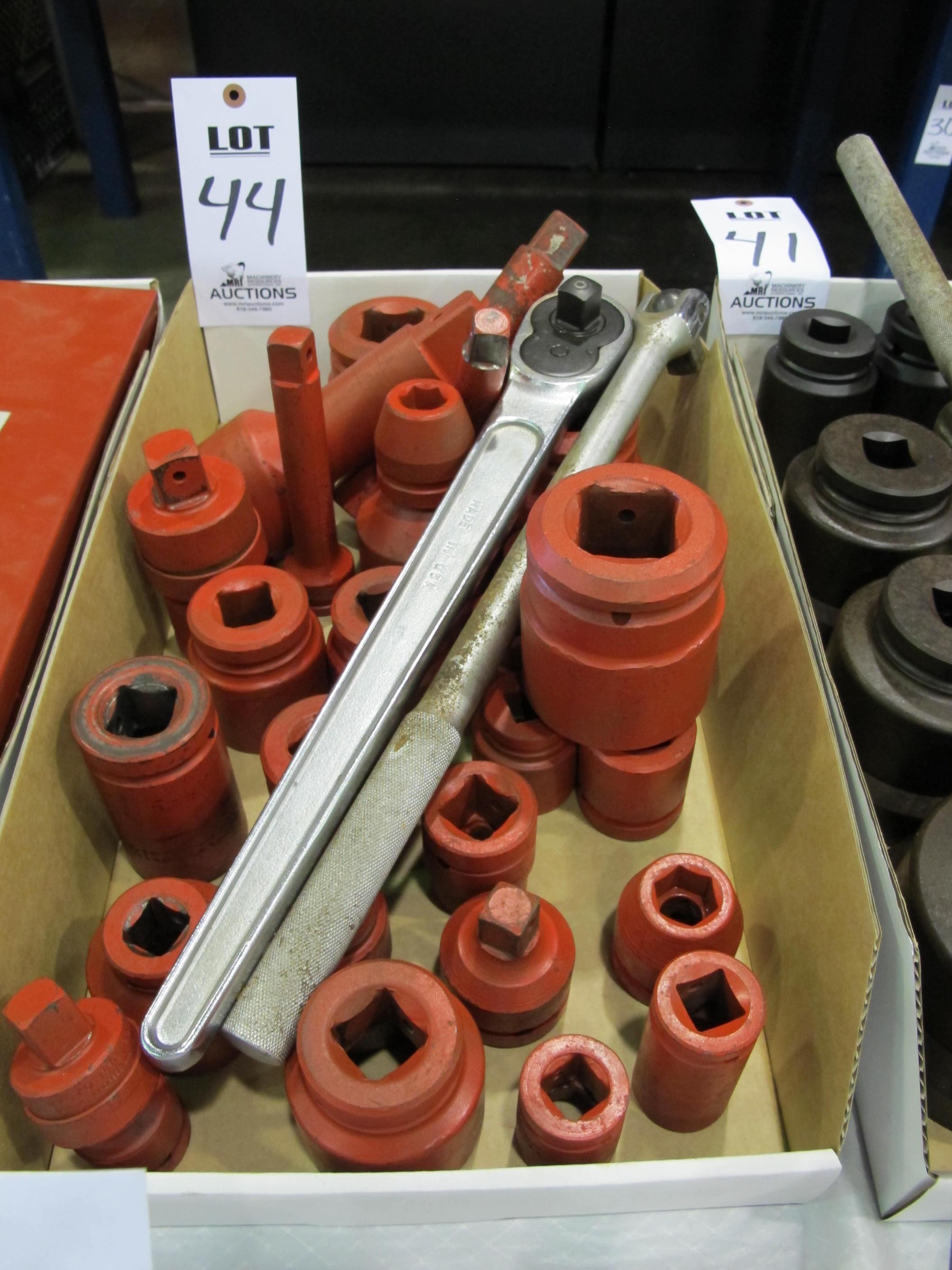 LOT ASST'D SOCKETS W/ RATCHET (T-10) LOADING & HANDLING FEE $10-44