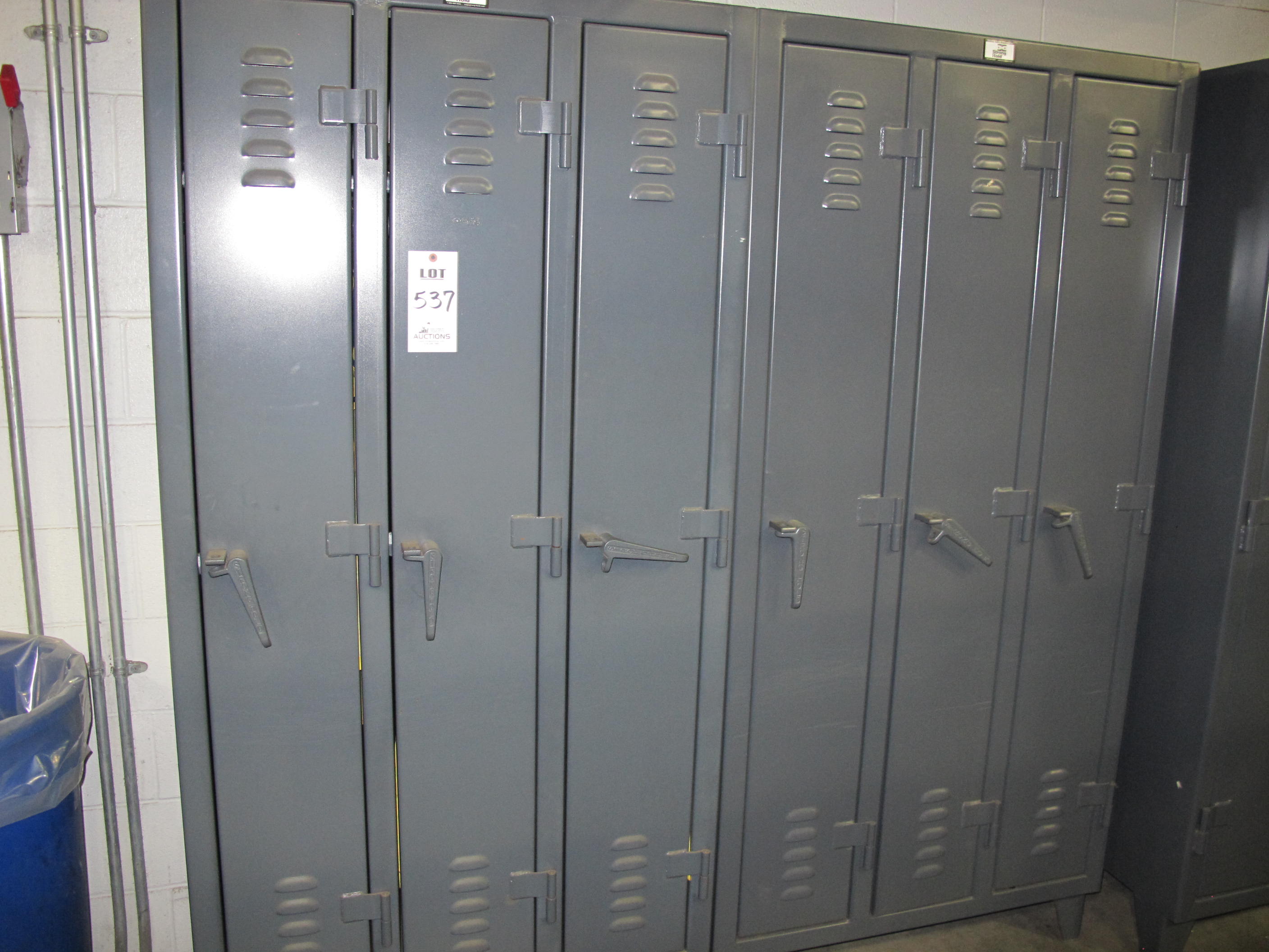 STRONG HOLD LOCKERS (2 SECTIONS) (T-10) LOADING & HANDLING FEE $50-537