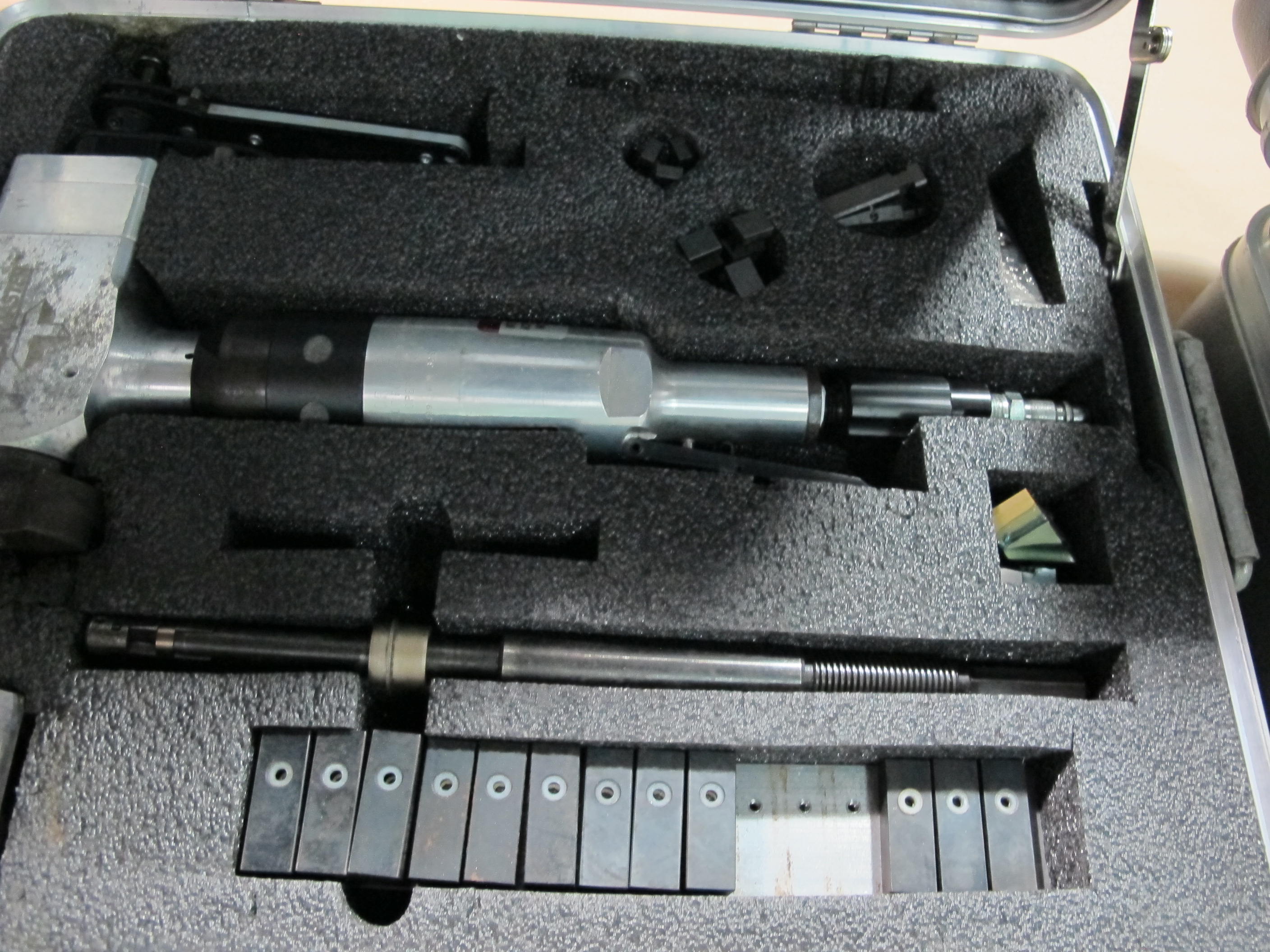 TRI TOOL MODEL 92-0629 BOILERMASTER (T-10) LOADING & HANDLING FEE $25-557