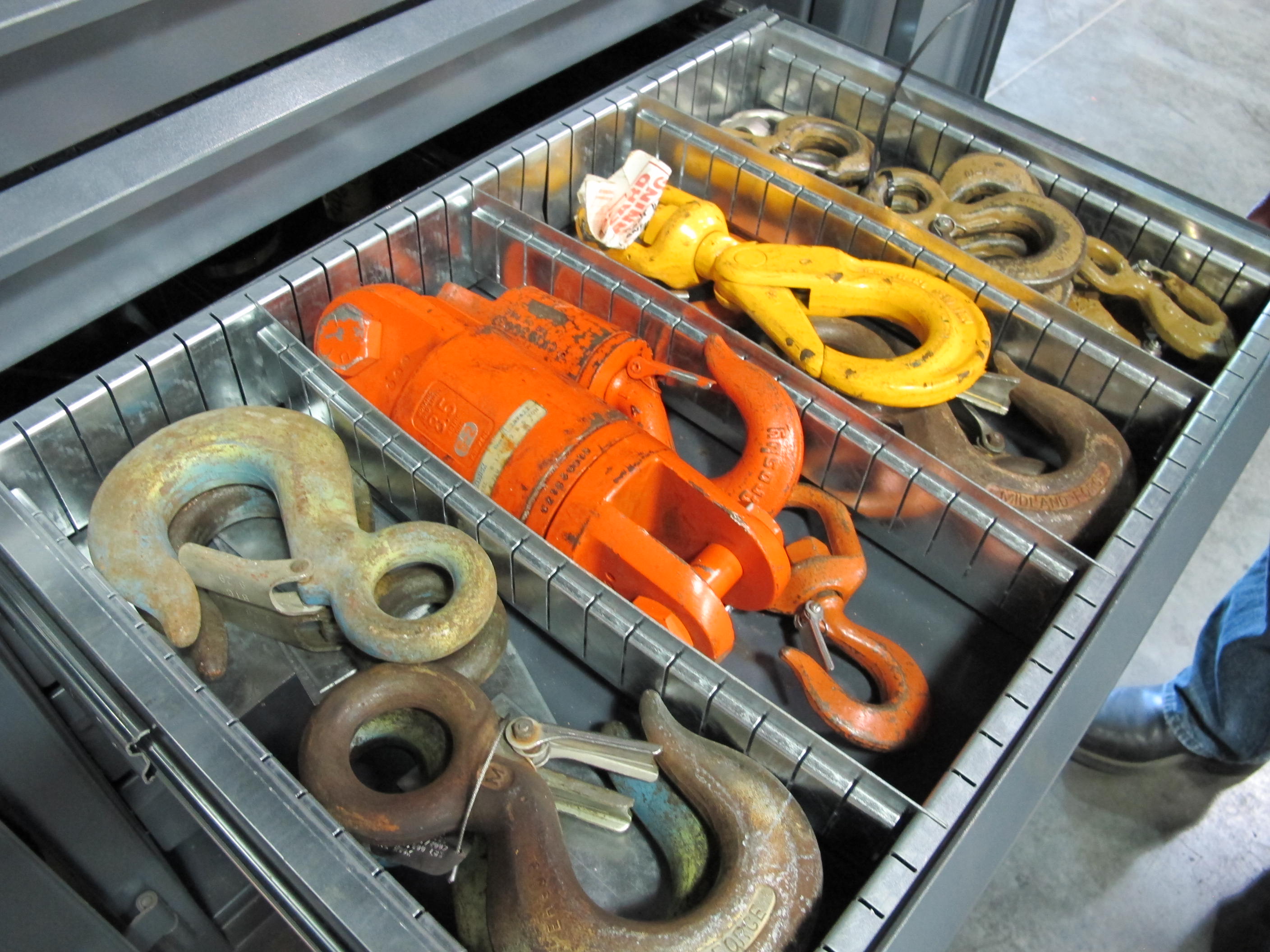 STRONG HOLD 2-DOOR STORAGE CABINET W/ CONTENTS (T-10) LOADING & HANDLING FEE $50-656