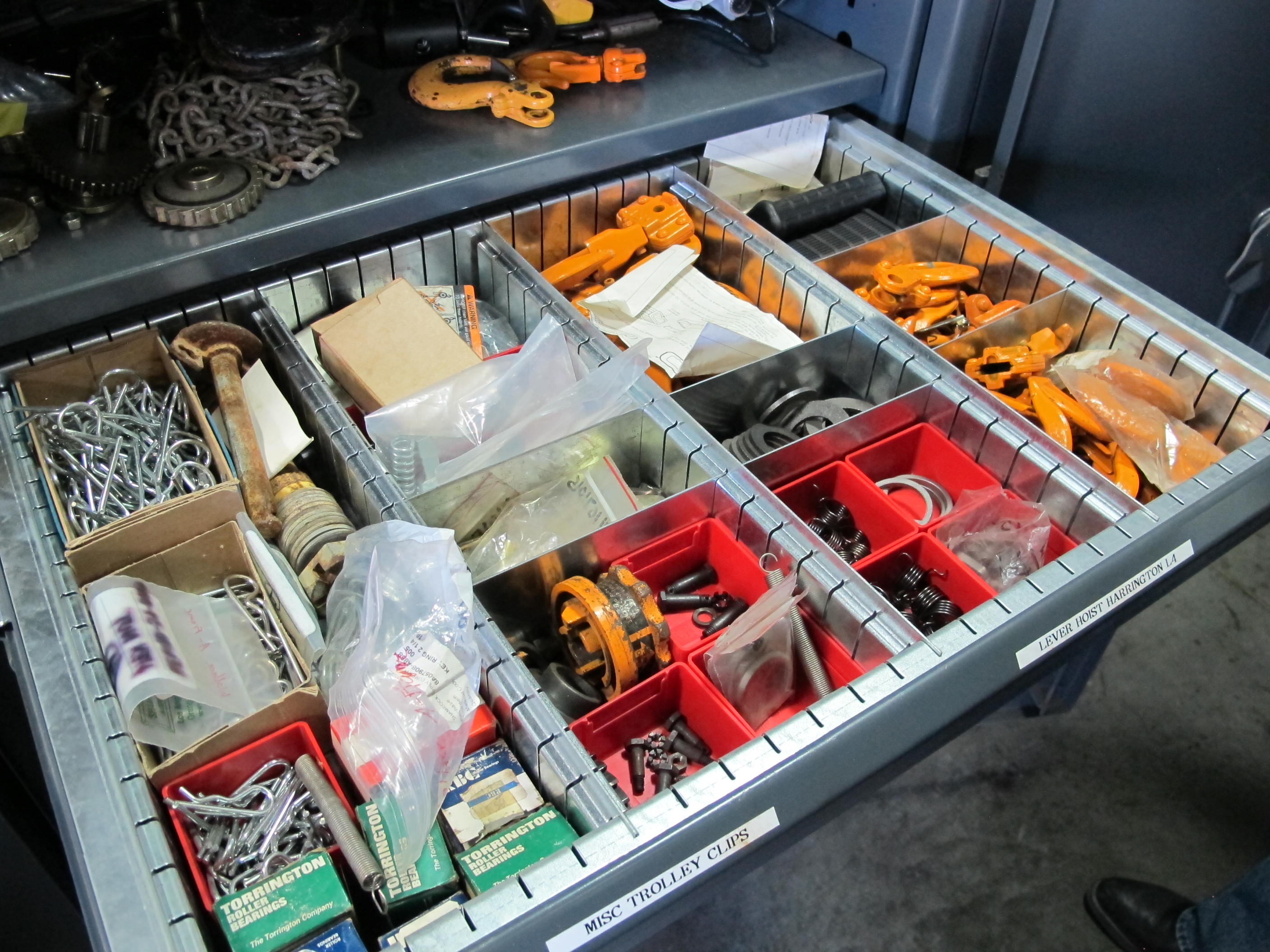 STRONG HOLD 2-DOOR STORAGE CABINET W/ CONTENTS (T-10) LOADING & HANDLING FEE $50-657