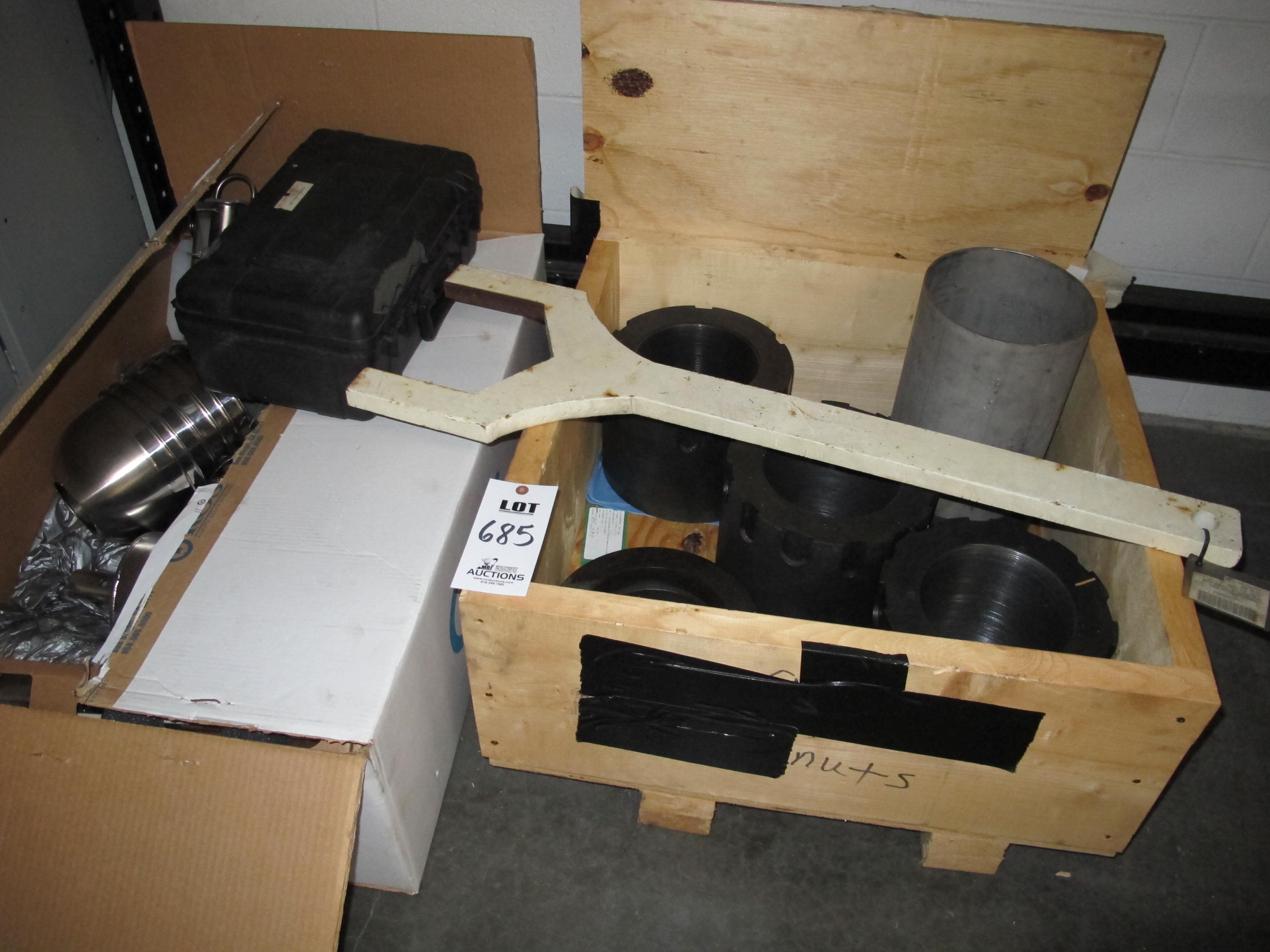 LOT ASST'D PARTS (T-10) LOADING & HANDLING FEE $25-685