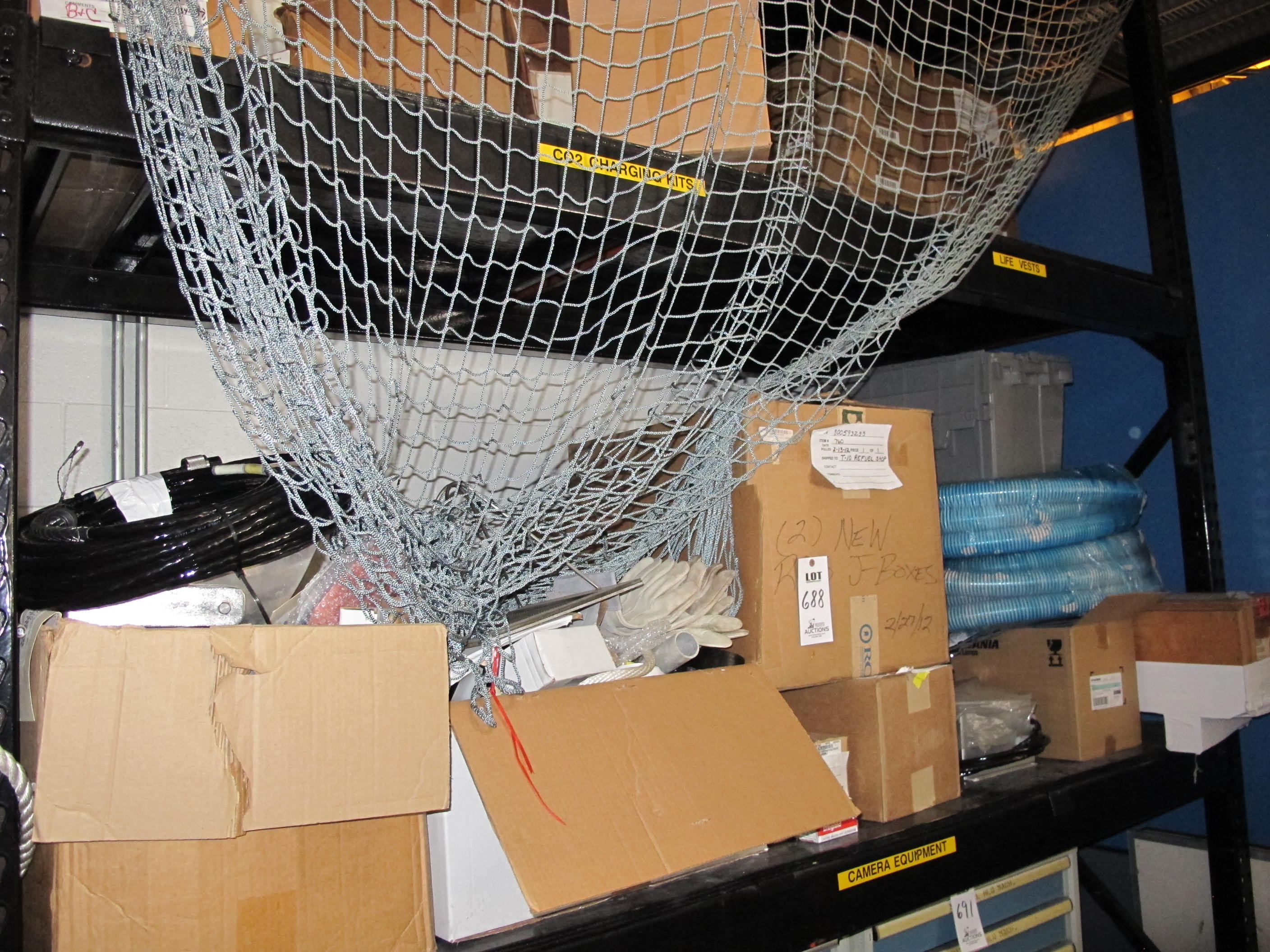 LOT CONTENTS IN RACK ONLY (T-10) LOADING & HANDLING FEE $100-688