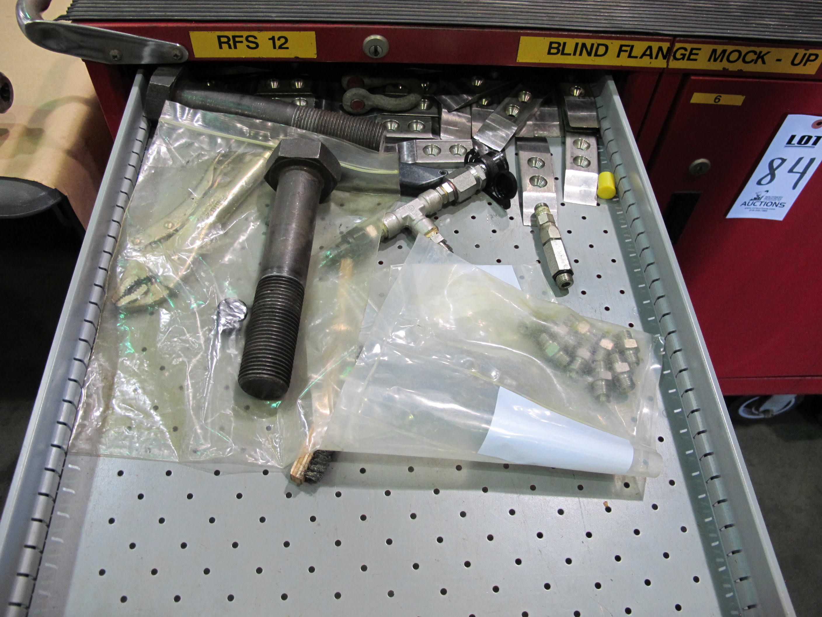 LISTA 5-DRAWER TOOL BOX W/ CONTENTS (T-10) LOADING & HANDLING FEE $50-84