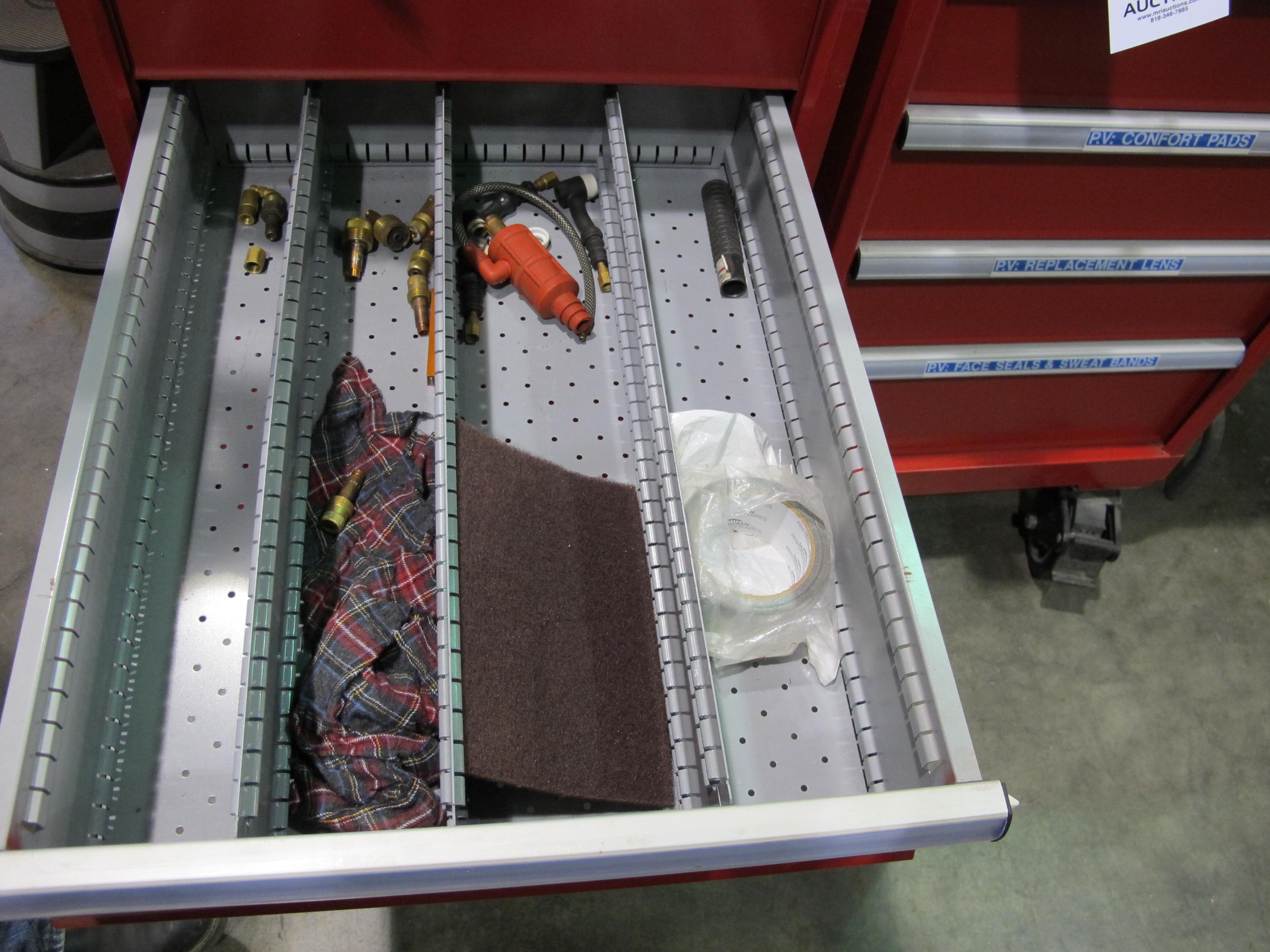 LISTA 5-DRAWER TOOL CABINET W/ CONTENTS (T-10) LOADING & HANDLING FEE $50-86