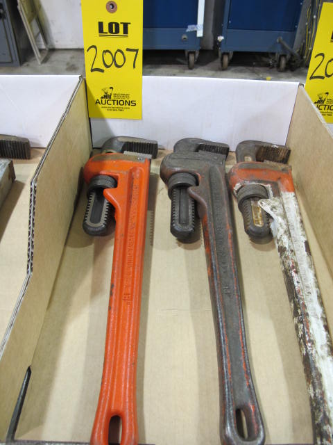 LOT (3) 18" RIDGE PIPE WRENCHES (G-49) LOADING & HANDLING FEE $10-2007