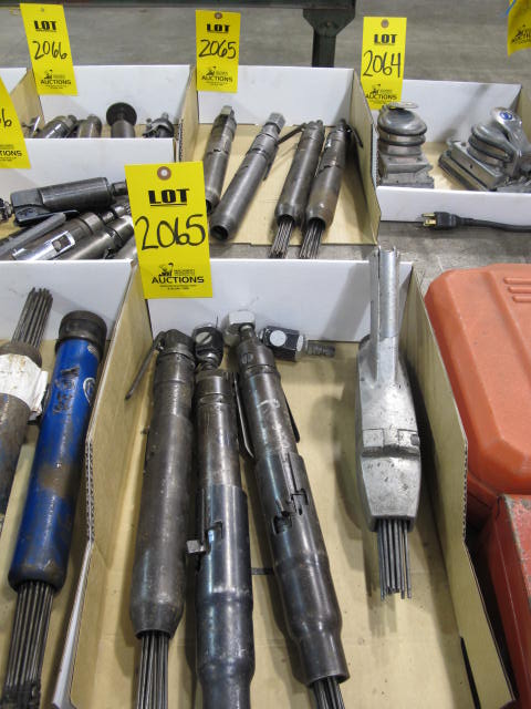 LOT (11) PNEUMATIC NEEDLE GUNS (G-49) LOADING & HANDLING FEE $10-2065