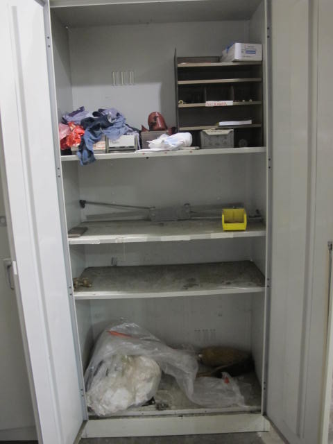 TENNSCO CABINET W/ CONTENTS (G-49) LOADING & HANDLING FEE $50-2135