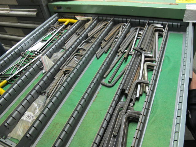 STANLEY VIDMAR 11-DRAWER INDUSTRIAL PARTS CABINET W/ PLUMBING FITTINGS (G-49) LOADING & HANDLING FEE $50-2147