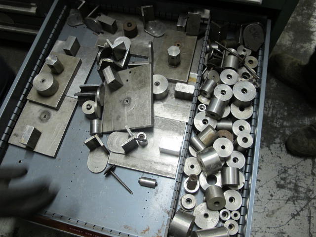 STANLEY VIDMAR 11-DRAWER INDUSTRIAL PARTS CABINET W/ PLUMBING FITTINGS (G-49) LOADING & HANDLING FEE $50-2147