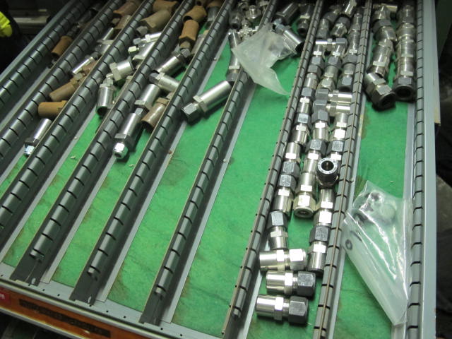 STANLEY VIDMAR 11-DRAWER INDUSTRIAL PARTS CABINET W/ PLUMBING FITTINGS (G-49) LOADING & HANDLING FEE $50-2147