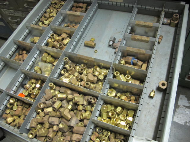 LYON 9-DRAWER INDUSTRIAL PARTS CABINET W/ BRASS FITTINGS (G-49) LOADING & HANDLING FEE $50-2148