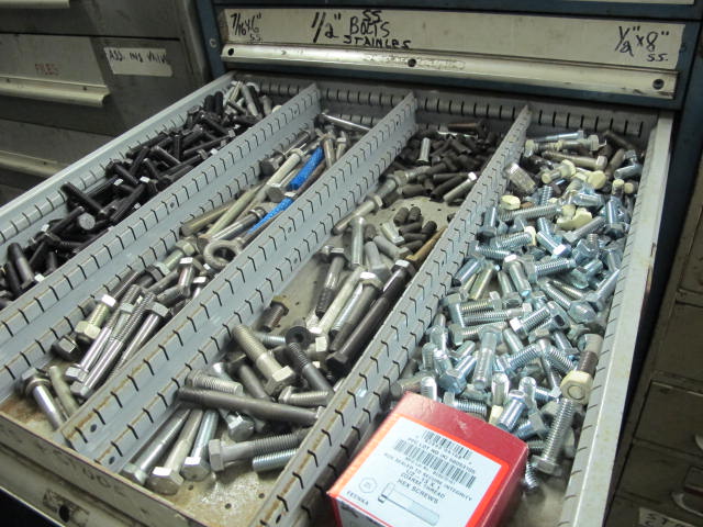 LISTA 10-DRAWER INDUSTRIAL PARTS CABINET W/ BOLTS AND STUDS (G-49) LOADING & HANDLING FEE $50-2150