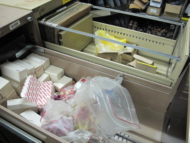 16-DRAWER INDUSTRIAL PARTS CABINET & (2) 4-DRAWER FILE CABINETS W/ NUTS, BOLTS, WASHERS (G-49) LOADING & HANDLING FEE $50-2152