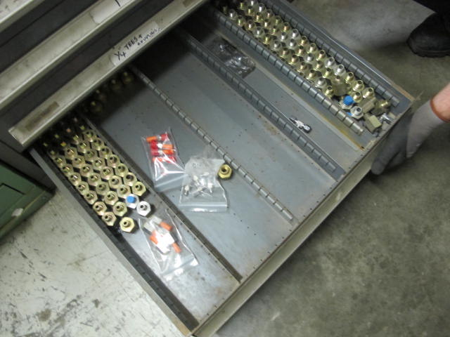 LYON 10-DRAWER INDUSTRIAL PARTS CABINET W/ SS FITTINGS AND MISC (G-49) LOADING & HANDLING FEE $50-2153