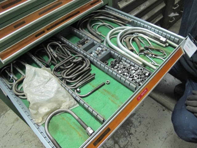 STANLEY VIDMAR 11-DRAWER INDUSTRIAL PARTS CABINET W/ CONTENTS (G-49) LOADING & HANDLING FEE $50-2154