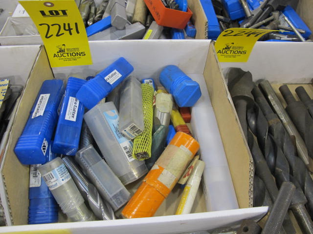 LOT MISC MILLING CUTTERS (G-49) LOADING & HANDLING FEE $10-2241