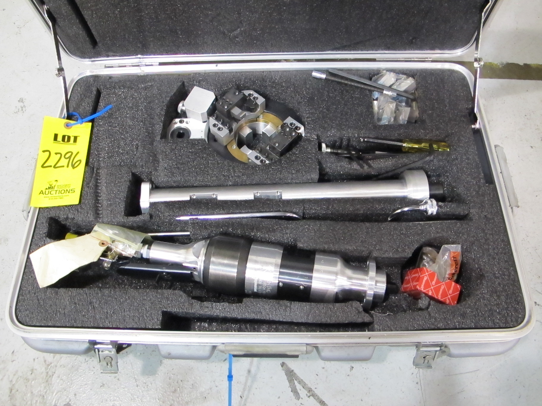 TRI-TOOL 1"-2.5" OD GROOVE NOZZLE, CLAM SHELL MACHINING SYSTEM W/ DRIVE (G-49) LOADING & HANDLING FEE $25-2296