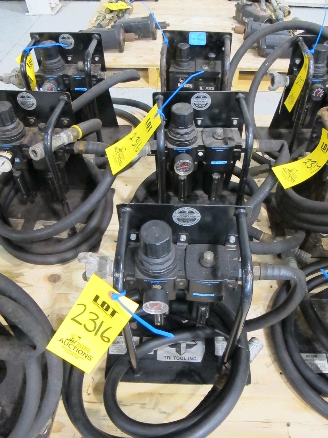 LOT (3) TRI-TOOL PNEUMATIC FILTER & LUBRICATOR (G-49) LOADING & HANDLING FEE $25-2316