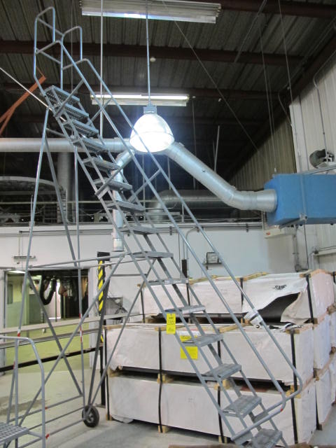 16-STEP PORTABLE STOCK LADDER (G-49) LOADING & HANDLING FEE $50-2350