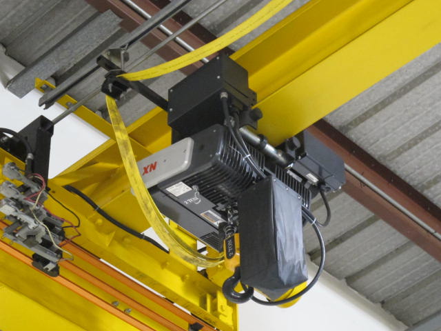 CRANEVEYOR CORP TRANSTOP FREESTANDING OVERHEAD TOP RUNNING BRIDGE CRANE 28'W 50'L 15' UNDER THE HOOK W/ 2-TON ELECTRIC CHAIN HOIST W/ WIRELESS PENDANT CONTROL S/N 402495 (G-49) LOADING & HANDLING FEE $10,000-2357