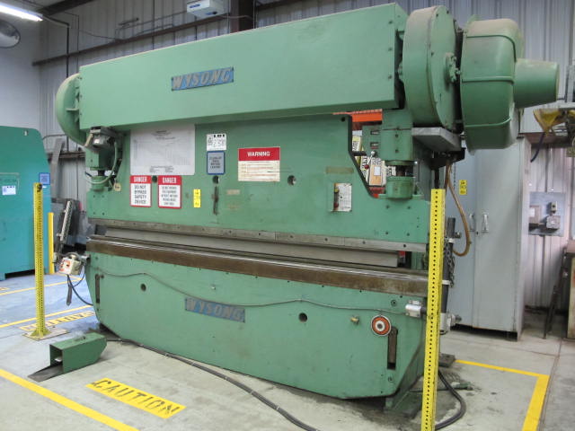 WYSONG 150-10, 12' X 150 TON CAPACITY, HYDRAULIC, 120" BETWEEN HOUSING, MOTORIZED RAM ADJUSTMENT, AIR FOOT PEDAL, PROTECH LIGHT CURTAINS, FRONT OPERATED BACK GAUGE, S/N P1341130 (G-40) LOADING & HANDLING FEE $1,500-2370