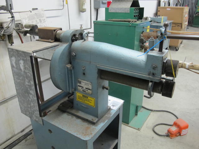 PEXTO 0617 POWER FEED CRIMPER. 18 GAUGE, S/N 4-90 (G-40) LOADING & HANDLING FEE $50-2380