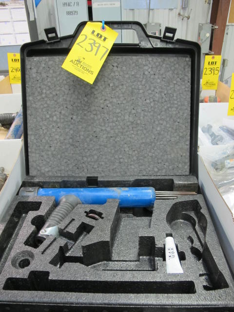 SASE NEEDLE SCALER MODEL NP34 (G-40) LOADING & HANDLING FEE $10-2397