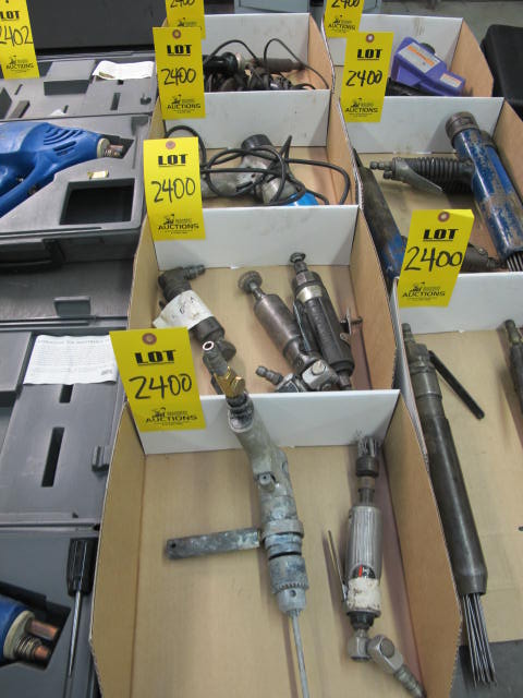 LOT PNEUMATIC SCALERS, GRINDERS AND TOOLS (G-40) LOADING & HANDLING FEE $10-2400