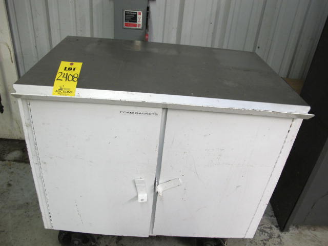 PORTABLE METAL CART (G-40) LOADING & HANDLING FEE $25-2408