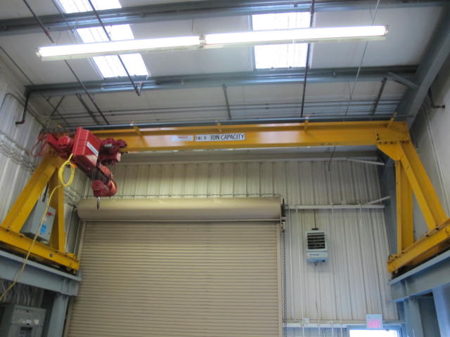 ACCO 6-TON TOP RIDING BRIDGE CRANE W/ ELECTRIC PENDANT CONTROL (G-40) LOADING & HANDLING FEE $2,500-2416