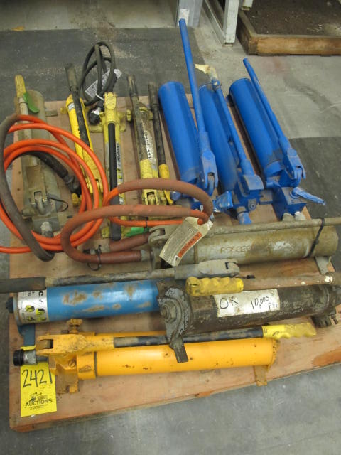 LOT (13) HYDRAULIC PORTABLE POWER SUPPLIES (G-20) LOADING & HANDLING FEE $25-2421