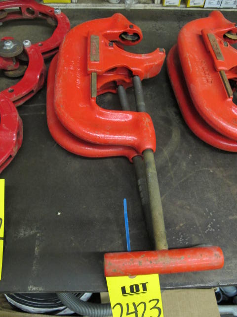 LOT (2) RIDGID HEAVY DUTY 4-8" PIPE CUTTERS (G-20) LOADING & HANDLING FEE $10-2423
