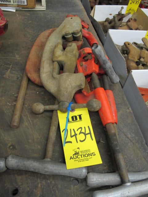 LOT (5) RIDGID HEAVY DUTY PIPE CUTTERS (G-20) LOADING & HANDLING FEE $10-2434