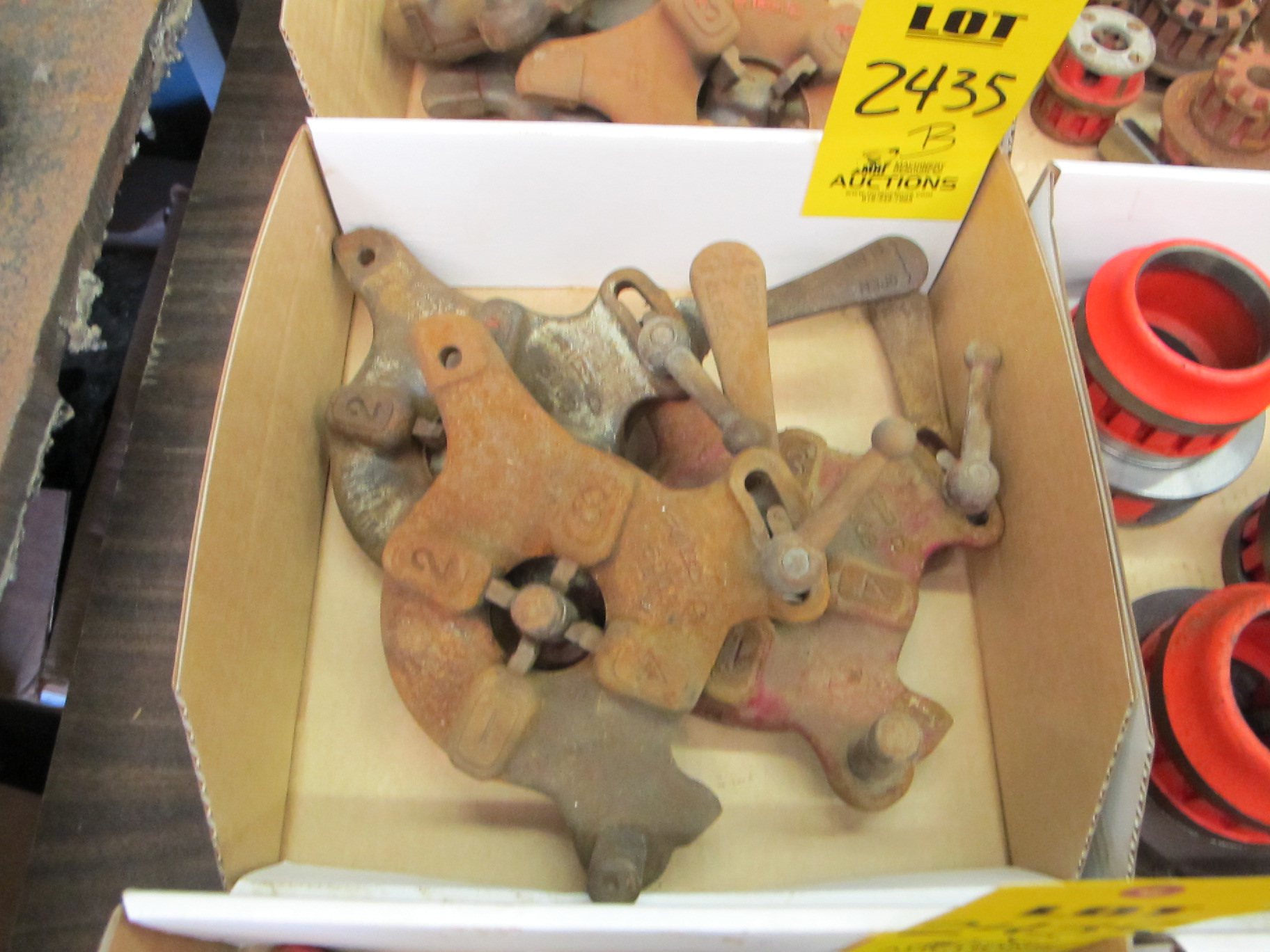 LOT BOX OF RIDGID PIPE CUTTING HEADS (G-20) LOADING & HANDLING FEE $10-2435B