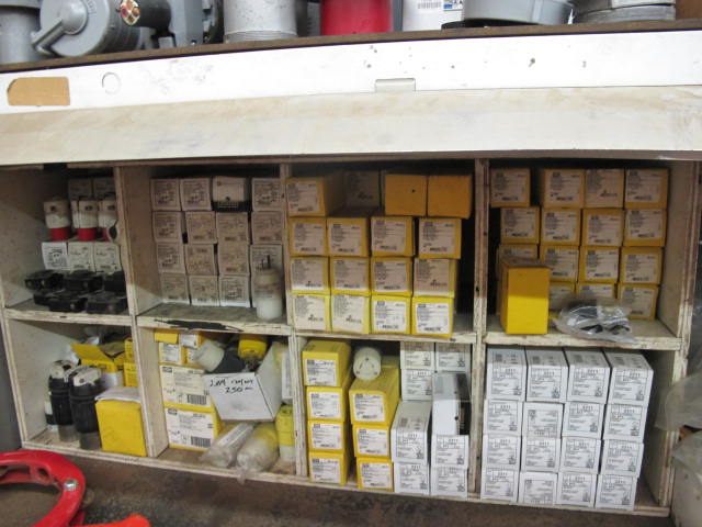 LARGE QUANTITY OF ELECTRICAL CONSISTING OF ALLIED POWER STRUT, APPLETON CONNECTORS, TAPS, FITTINGS, LOCK NUTS, SUPPORTS AND MISC (G-20) (TO BE PURCHASED ONLY BY AN INSURED BUYER, TO BE LOADED BY HAND. NO FORKLIFT USE ALLOWED.)-2474