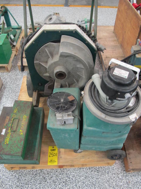 LOT GREENLEE PORTABLE ELECTRIC PIPE BENDER 1.5-2" AND GREENLEE MODEL 690 FISHING SYSTEM W/ MISC DIES (G-20) LOADING & HANDLING FEE $25-2501