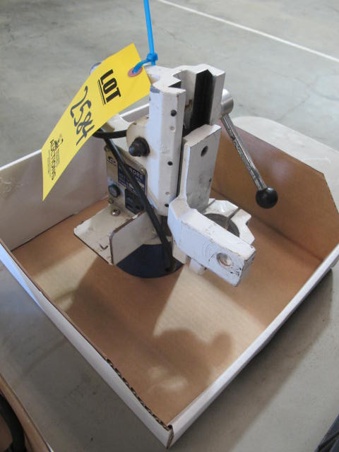 MAGBORE MODEL KCD-MN1 MAGNETIC DRILL BASE (G-20) LOADING & HANDLING FEE $10-2584