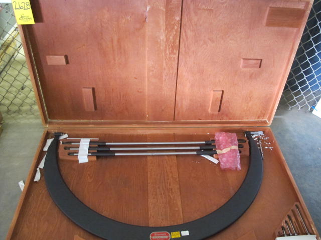 STARRETT MODEL 724 36"-42" MICROMETER (G-20) LOADING & HANDLING FEE $10-2628