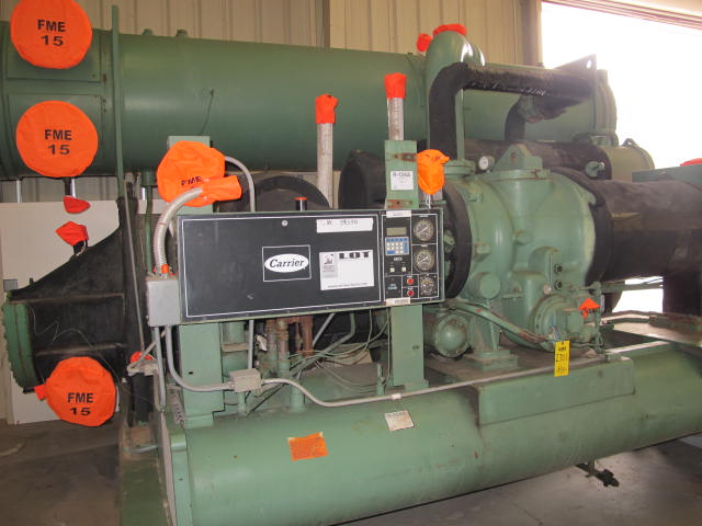 CARRIER MODEL 19EA46-658-30 185 PSI, 115 V/1-PH/50HZ HEAVY DUTY INDUSTRIAL CHILLER (G-20) LOADING & HANDLING FEE $2,500-2701