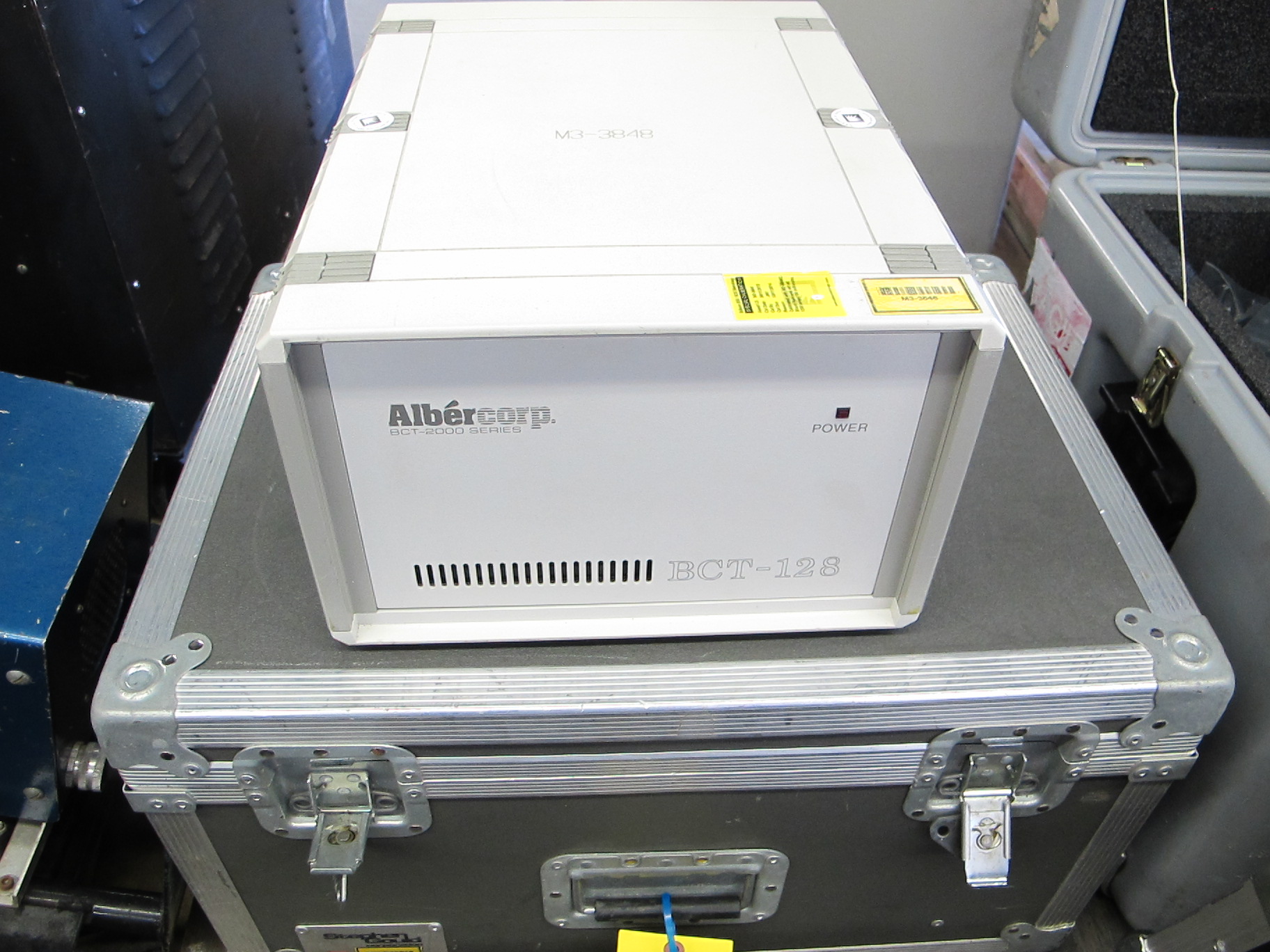 SIEMENS INDUSTRIAL 7MB2121-1QE60-0AA1 ANALYZER, 0-100/1000 PPM DRY NH3 RAING, TGIS KIND. ULTRAMAT 6E, 1 CHANNEL, 1IR COMPONENT 19" UNIT FOR INSTALLATION IN CABINET, 1/4" OD PIPING ON GAS CONNECTIONS FOR SAMPLE AND REFERENCE GAS SIX RELAY OUTPUTS FREELY CONFIGURABLE, S/S PIPING INTERNAL GAS PATHS, ALUMINUM SAMPLE CELL LINING NON-FLOW-TYPE REFERENCE CELL, POWER SUPPLY AC 100-120V, 48 TO 63 HZ. OPERATING SOFTWARE IN ENGLISH (NEW IN BOX) (G-46) LOADING & HANDLING FEE $10-2702A