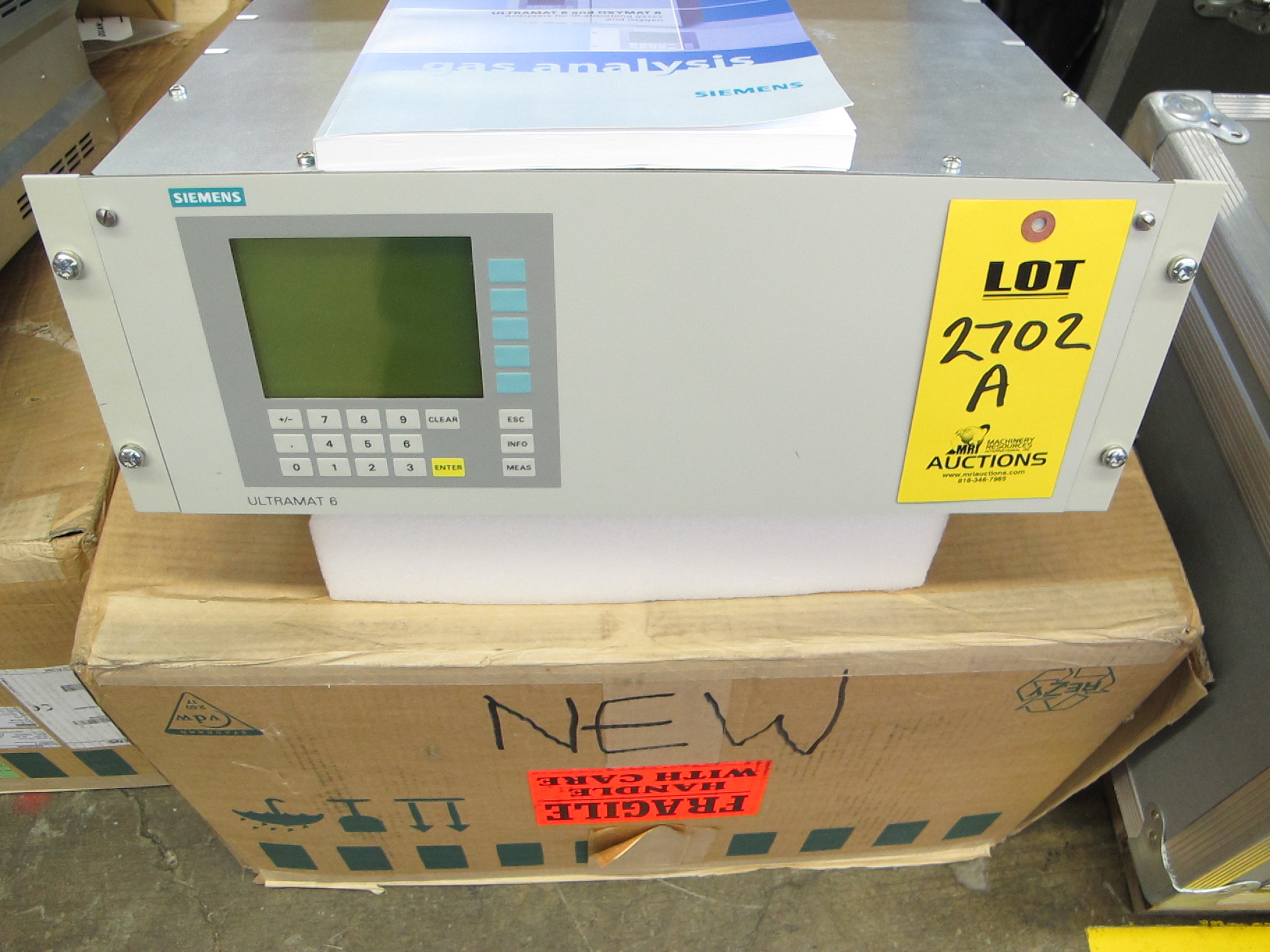 SIEMENS INDUSTRIAL 7MB2121-1QE60-0AA1 ANALYZER, 0-100/1000 PPM DRY NH3 RAING, TGIS KIND. ULTRAMAT 6E, 1 CHANNEL, 1IR COMPONENT 19" UNIT FOR INSTALLATION IN CABINET, 1/4" OD PIPING ON GAS CONNECTIONS FOR SAMPLE AND REFERENCE GAS SIX RELAY OUTPUTS FREELY CONFIGURABLE, S/S PIPING INTERNAL GAS PATHS, ALUMINUM SAMPLE CELL LINING NON-FLOW-TYPE REFERENCE CELL, POWER SUPPLY AC 100-120V, 48 TO 63 HZ. OPERATING SOFTWARE IN ENGLISH (NEW IN BOX) (G-46) LOADING & HANDLING FEE $10-2702A